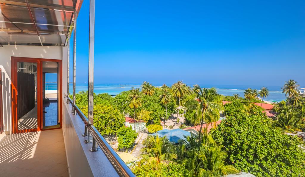 Triton Beach Hotel & Spa Maafushi Exterior photo